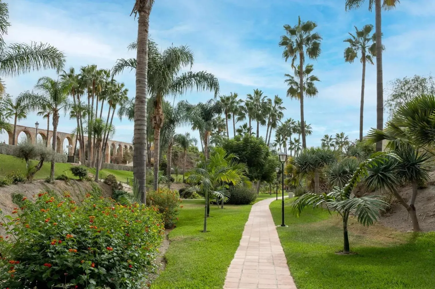Casablanca 20 Oasis Properties Nerja