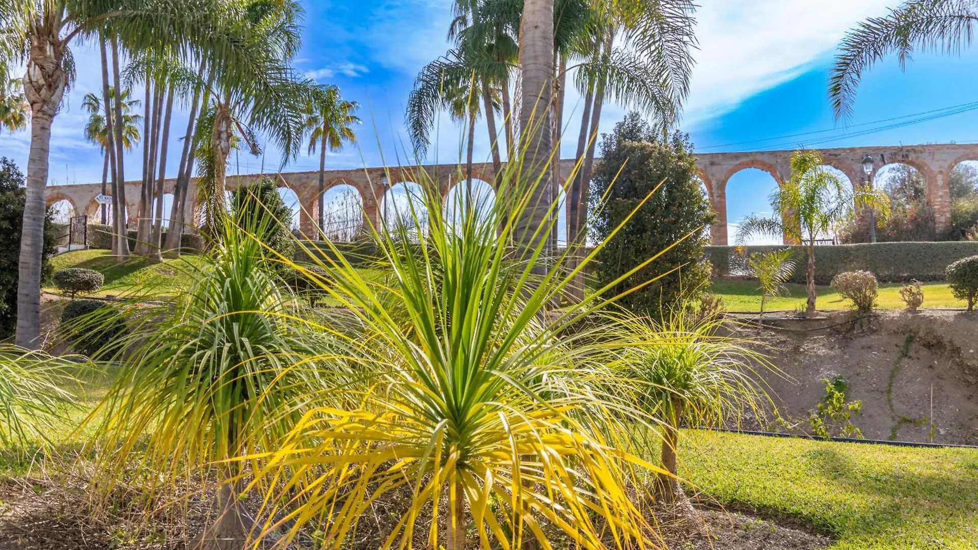 Casablanca 20 Oasis Properties Nerja 0*,