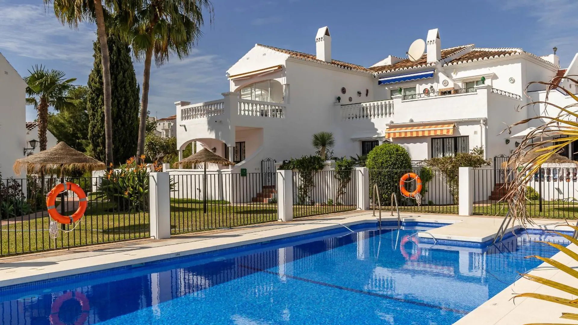 Casablanca 20 Oasis Properties Nerja 0*,