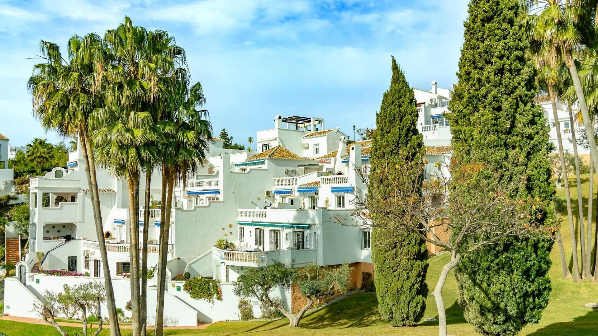 Casablanca 20 Oasis Properties Nerja Apartment