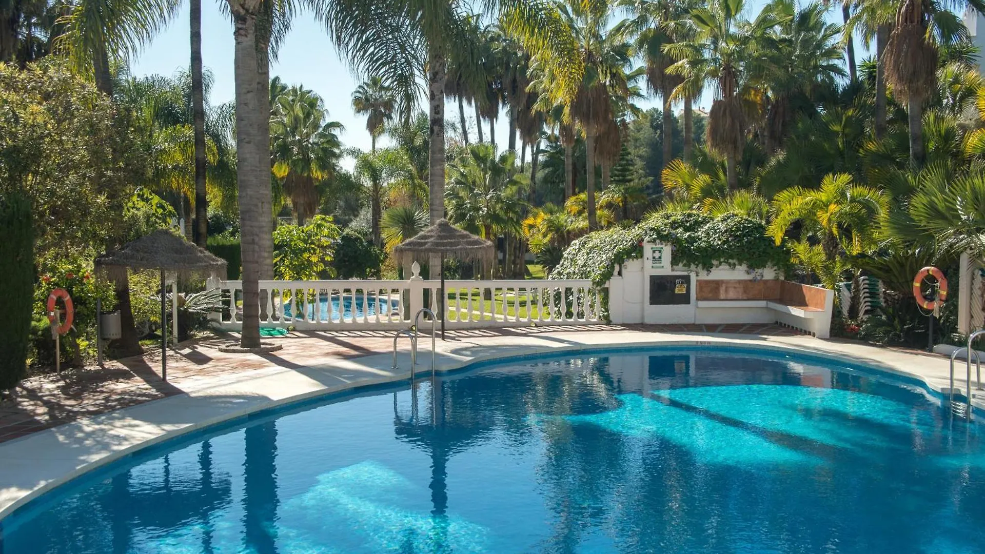 Casablanca 20 Oasis Properties Nerja