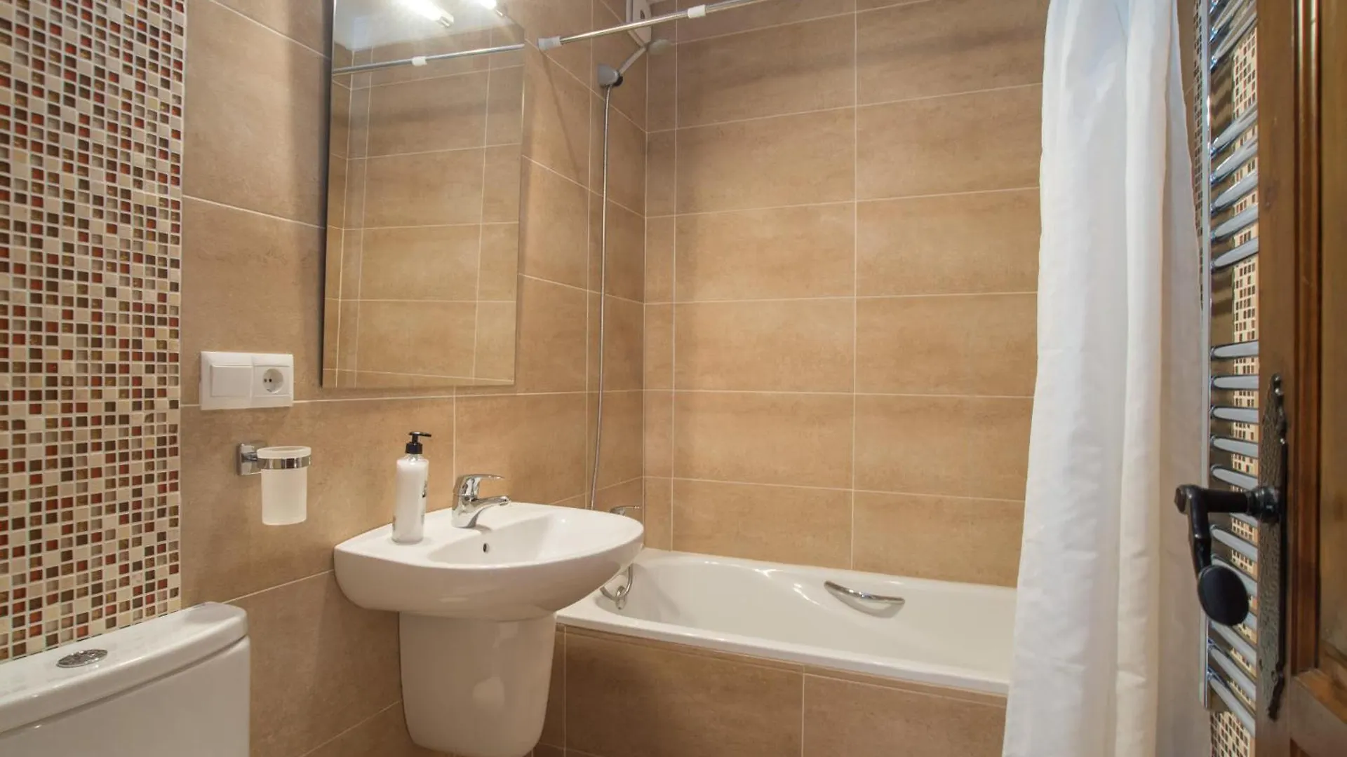 Casablanca 20 Oasis Properties Nerja Apartment