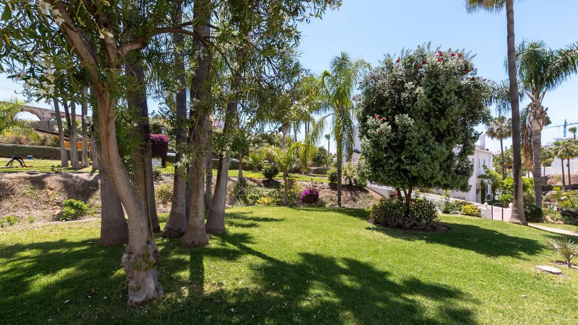 Casablanca 20 Oasis Properties Nerja Apartment